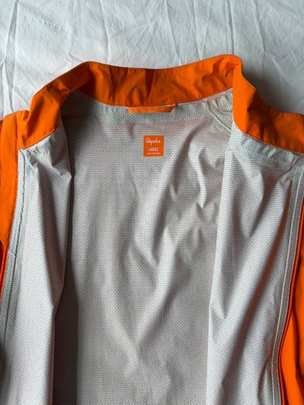 Rapha Core Rain Jacket - Picture 3 of 6